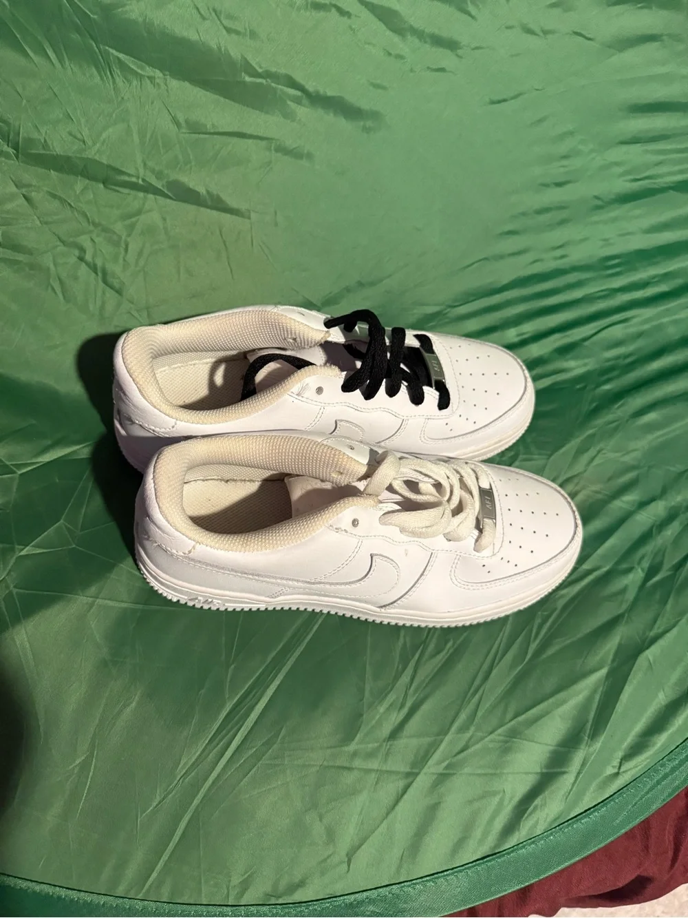 Nike Kids Air Force 1 Triple White Size 5.5